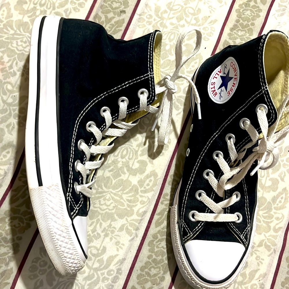 Black converse :)